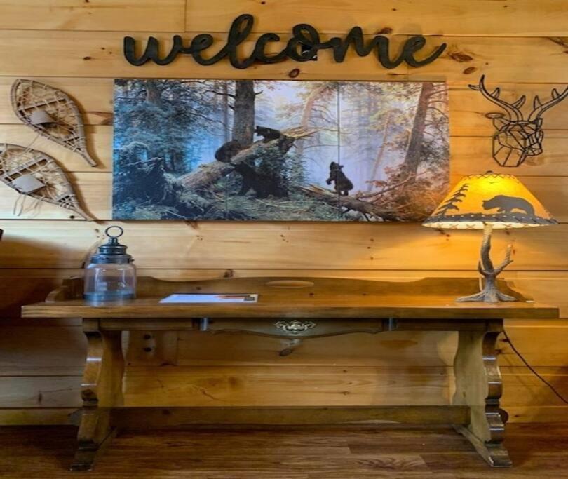 Cozy Cabin W/Hot Tub & Wifi In Gatlinburg Villa Exterior photo